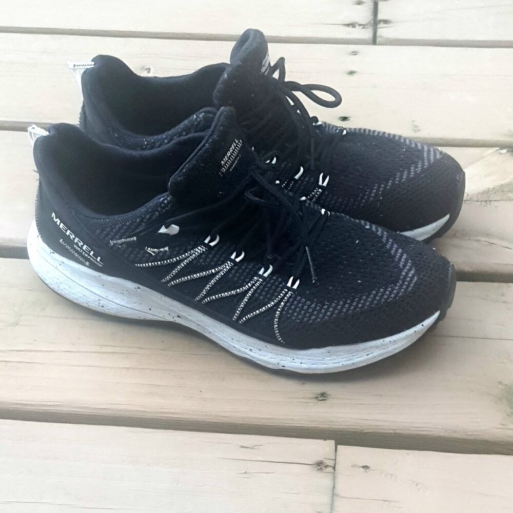 Merrell Women's Black/White Bravada 2 Performance Mid Hikers NIB Outdoor Size 11